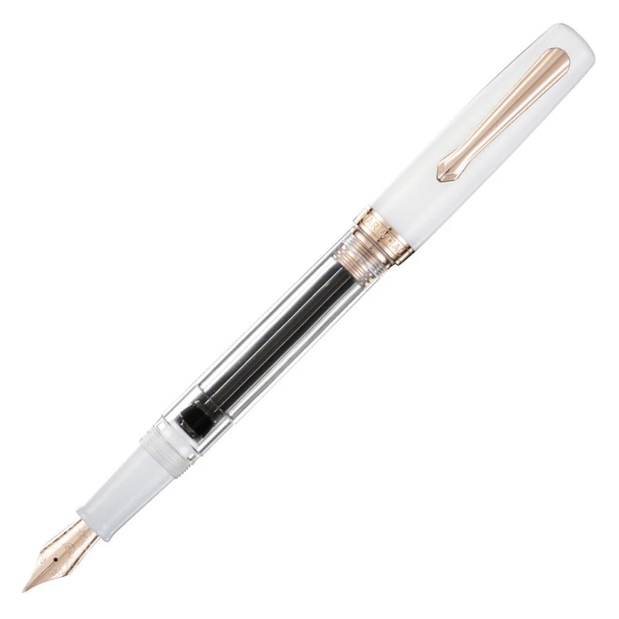 Nahvalur Original in White