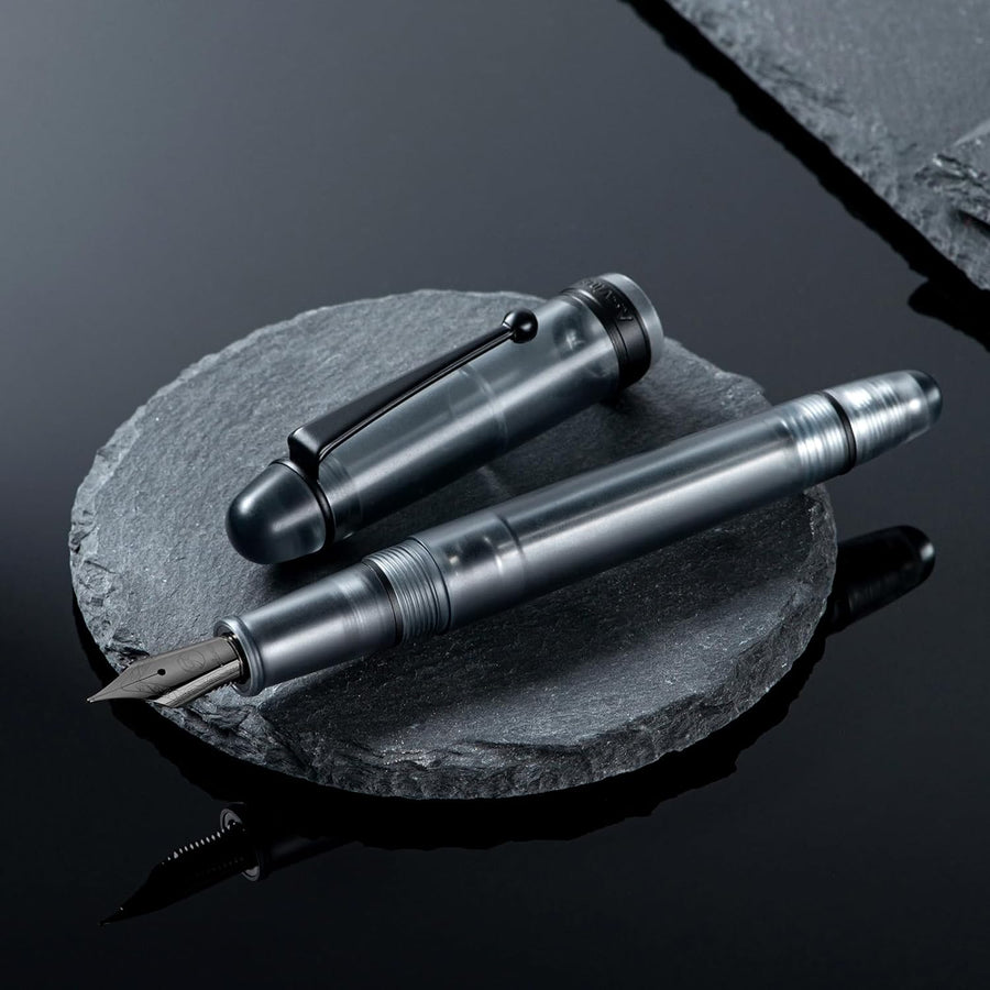 Asvine V126 in Matt Black